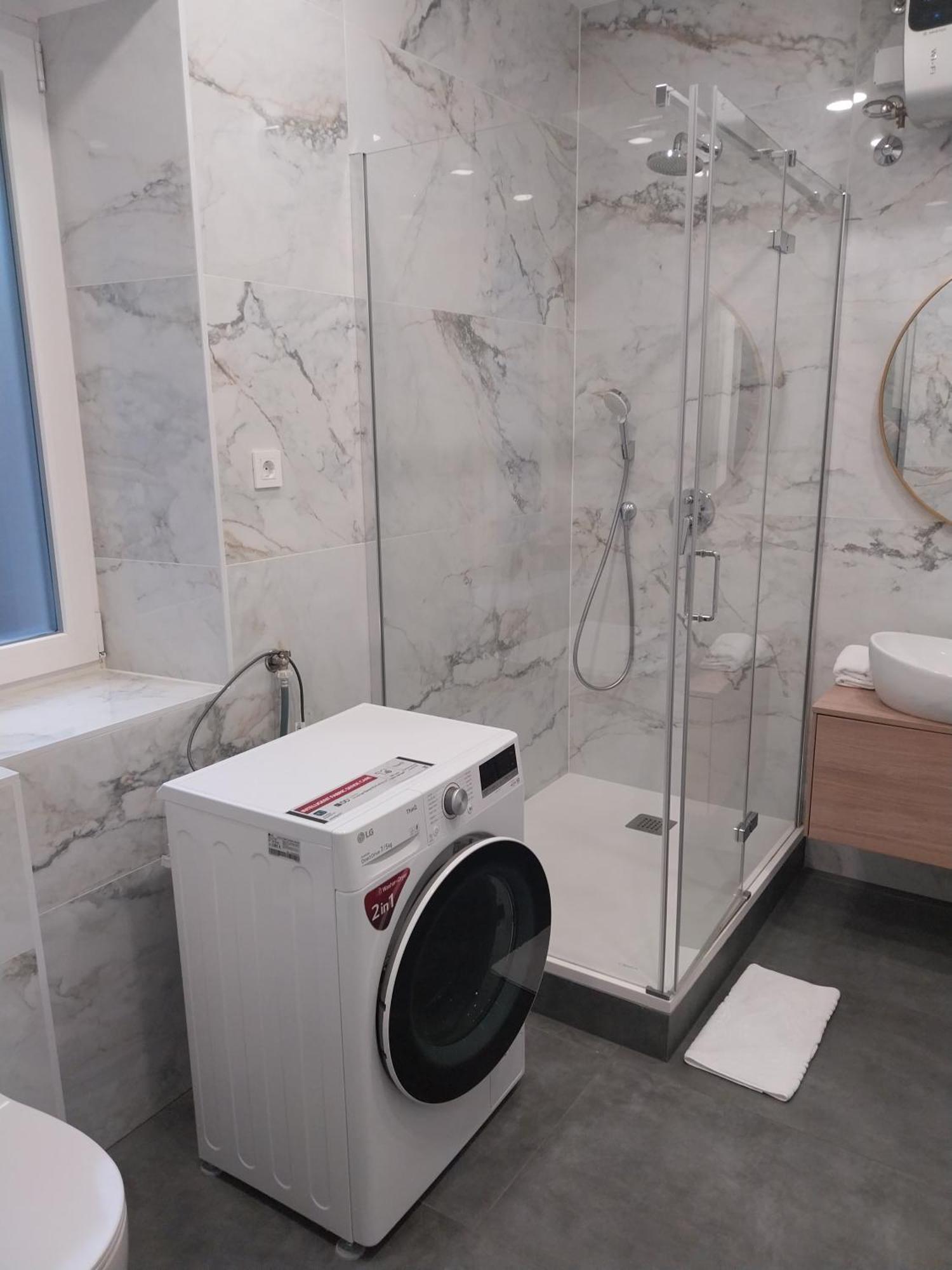 Area2 Center Luxury Apartment غييكا المظهر الخارجي الصورة